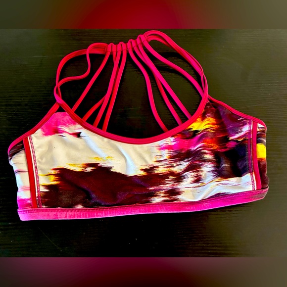 Lululemon Athletica sports bra. - Picture 3 of 5